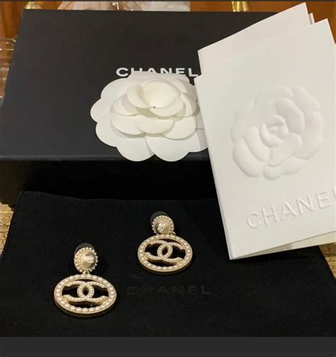 chanel earrings packaging|Chanel earrings website.